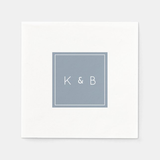 Moderner Monogram Dusty Blue & White Cocktail Napk Serviette (Vorderseite)