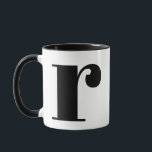 Moderner Monogramm-Anfangsbuchstaben oder Schwarz/ Tasse<br><div class="desc">Niedliches modernes r Monogramm in Schwarzweiß. Wenn Ihr bevorzugter Brief auf dieser Tasse nicht funktioniert, lesen Sie bitte die Monogramm-Tasse für den gewünschten Brief oder kontaktieren Sie mich.</div>