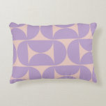 Moderner Musterlavender Mitte des Jahrhunderts Dekokissen<br><div class="desc">Retro Mitte Jahrhundert Modernes Muster - Abstrakte geometrische Formen - Minimalistisches Muster in Lavendel / lila / lila und beige.</div>