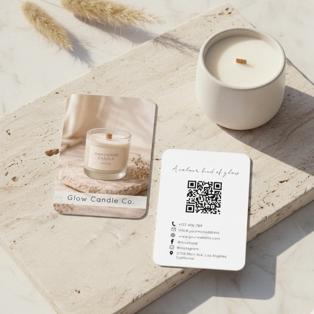 Moderner organischer Handmade-Kerzen-QR-Code  Visitenkarte (Von Creator hochgeladen)