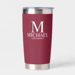 Moderner Personalisierter Trauzeuge Thermobecher<br><div class="desc">Moderne Geschenke mit Personalisiertem Trauzeuge mit personalisiertem Monogramm,  Trauzeuge Name und Titel in der weißen klassischen Serif-Schriftart-Stil auf bordeauxrotem Hintergrund. Auch perfekt für Trauzeuge,  Vater der Braut und mehr.</div>