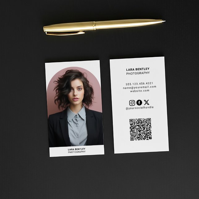 Moderner Porträtfoto-QR-Code-Stylist Visitenkarte (Photography profile business card with qr code.)