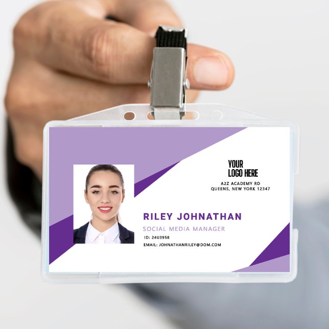 Moderner professioneller Mitarbeiter-Barcode-Auswe Ausweis (Von Creator hochgeladen)