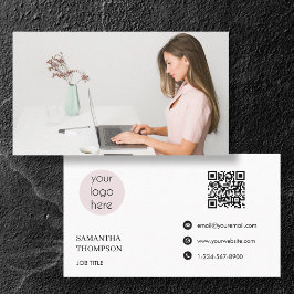 Moderner QR-Code für einfache Minimal-Business-Log Visitenkarte