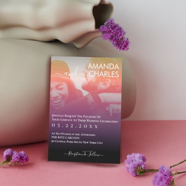 Moderner QR-Code für minimalistisches Foto Einladung (Cool modern contemporary filtered photo wedding invitation )