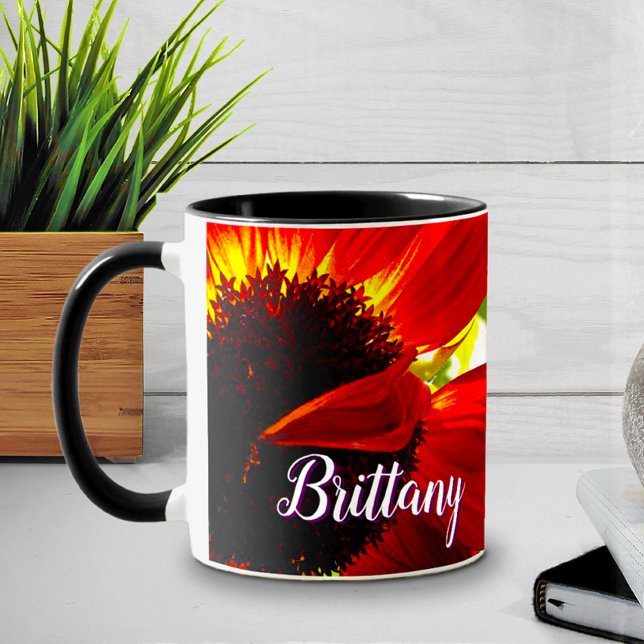 Moderner Red Gerber Daisy Blume Script Individuell Tasse (Von Creator hochgeladen)