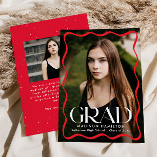 Moderner Red Wavy Frame Grad 2 Foto Abschluss Ankündigung