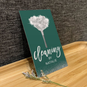 Moderner Reinigungsservice im Grünen Haus Visitenkarte