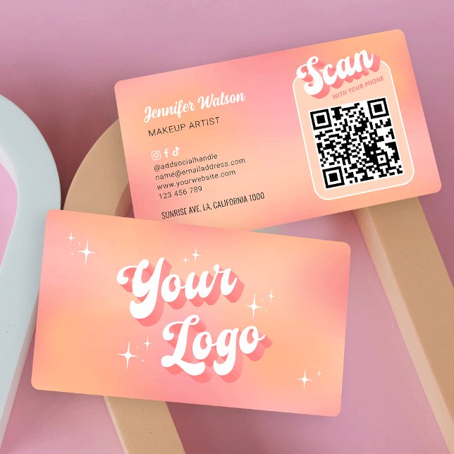 Moderner Retro Peach Makeup Lashes Salon QR Code Visitenkarte (Retro QR code business cards with space for your logo, scannable URL code and your contact details)