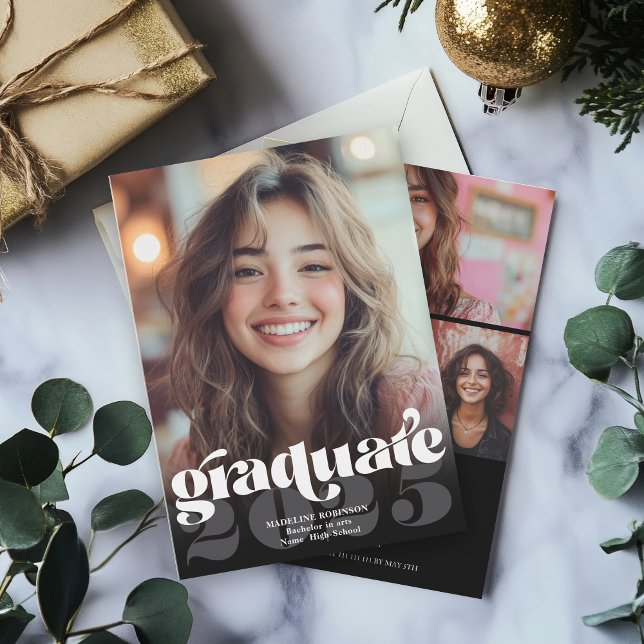 Moderner Retro Schwarz-weiß 4 Foto Abschluss Einladung (Modern Retro Black White 4 Photo Graduation Invitation)