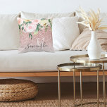 Moderner rosa Glitzer und Blume mit Namen Kissen<br><div class="desc">Moderner rosa Glitzer und Blume mit Namen</div>