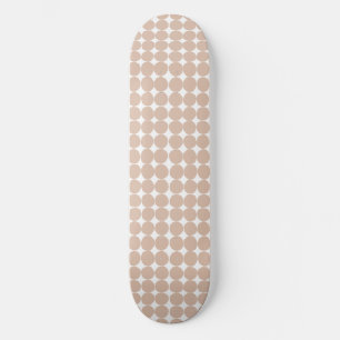 Moderner rosa-weißer Polka-Punkt Skateboard