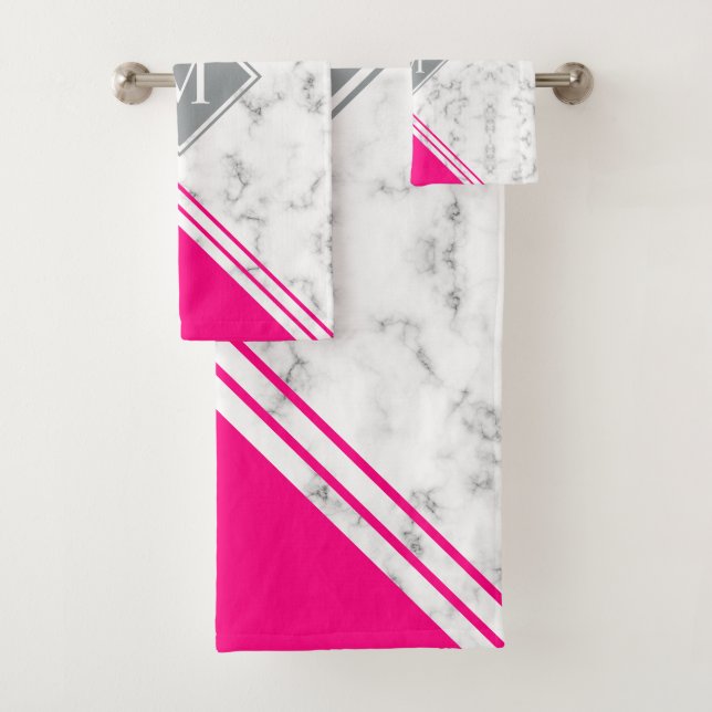 Moderner, rosafarbener Marmor aus Monogramm-Fuchsi Badhandtuch Set (Insitu)