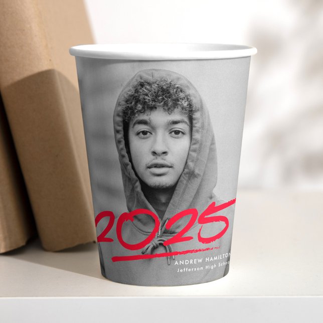 Moderner Roter Abschluss 2025 Foto Pappbecher (Von Creator hochgeladen)