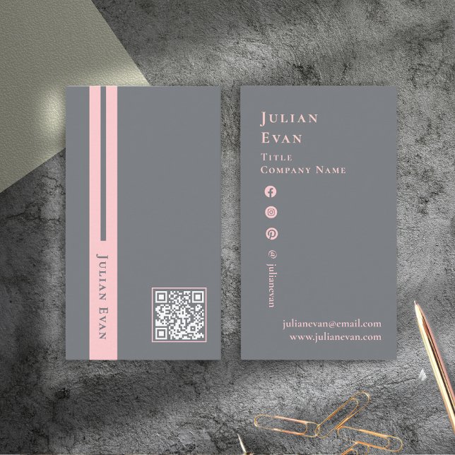 Moderner, schicker, rosafarbener und grauer QR-Cod Visitenkarte (Modern Chic Pink & Grey Scannable QR code Business Card)