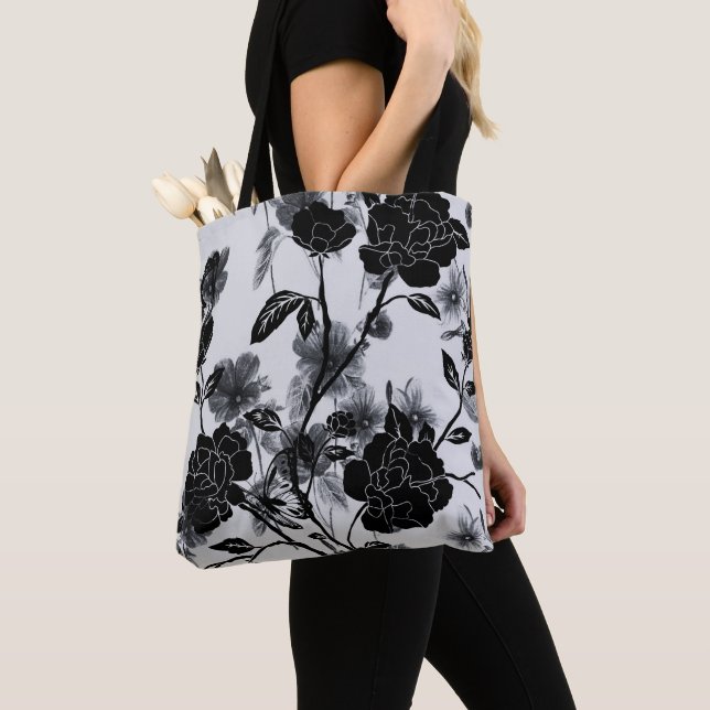 Moderner Schmetterling Floral Noir (Von Nahem)