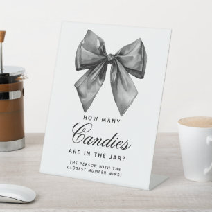 Moderner Schwarzer Bow, wie viele Candies im Jar s Sockelschild