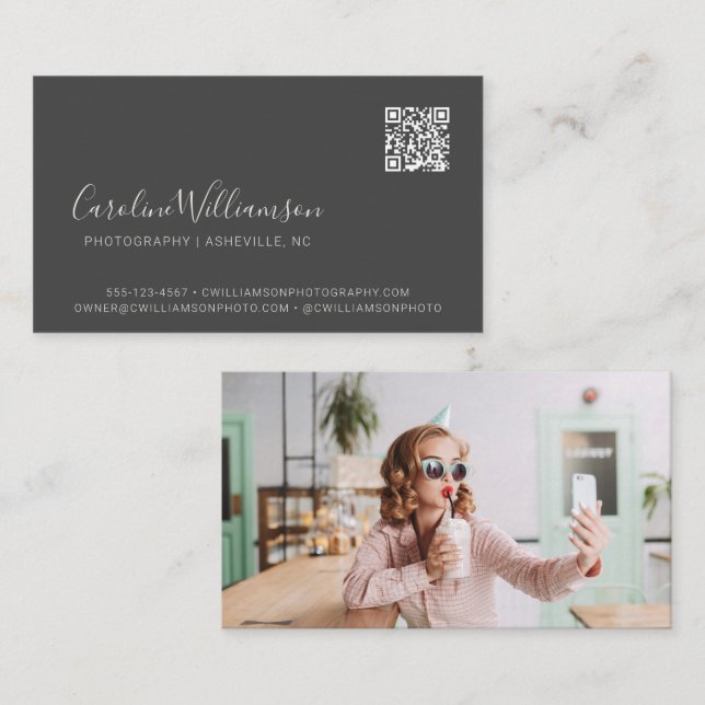 Moderner schwarzer Schriftzug Foto QR-Code Minimal Visitenkarte (Vorne/Hinten)