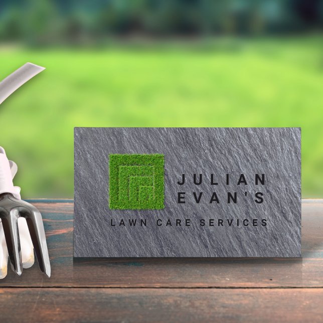 Moderner Service zur Pflege von Rasenflächen aus s Visitenkarte (Modern Black Stone Landscaping Lawn Care Service Business Card )