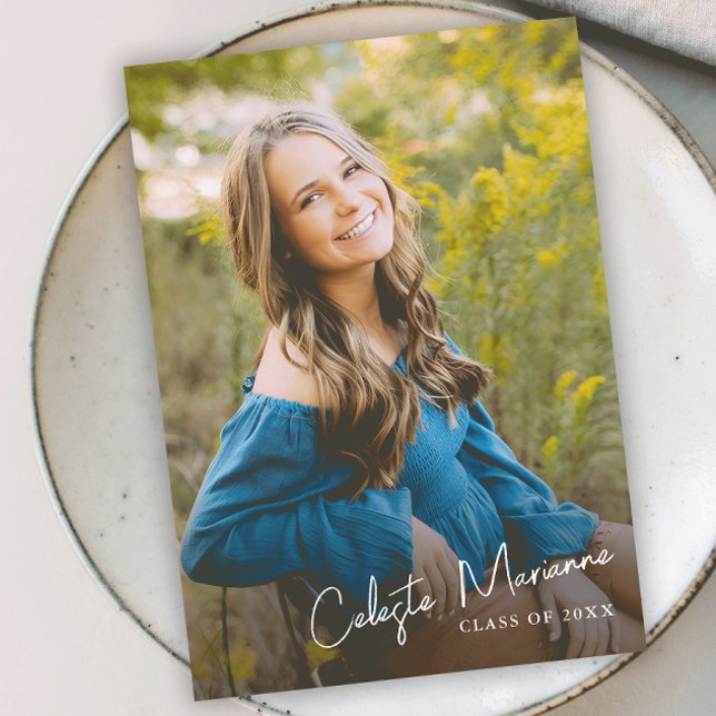 Moderner Skriptname Foto Absolventenfeier  Einladung (Simple Script Graduate Name Photo Graduation Invitations.)