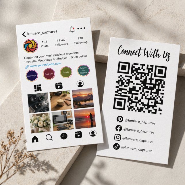 Moderner Social Media Fotograf QR Code Visitenkarte (Creative Instagram Profile Business Card for Photographers)