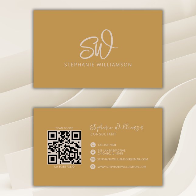 Moderner, stilvoller Monogram QR Code Minimal Gold Visitenkarte (Von Creator hochgeladen)