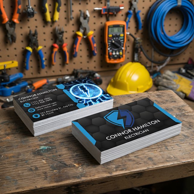 Moderner Trendy Cool Blue Lightning Electrician Visitenkarte (Von Creator hochgeladen)