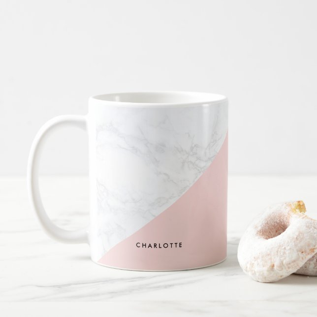 Moderner weißer Marmor mit rosa Tasse (Mit Donut)