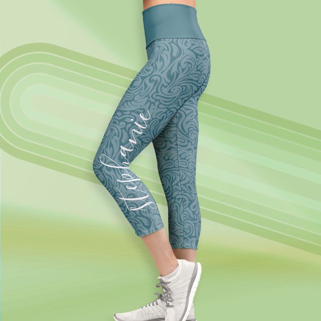 Moderner, wirbelnder Musterskriptname - tiefblau Capri Leggings (Custom Leggings)