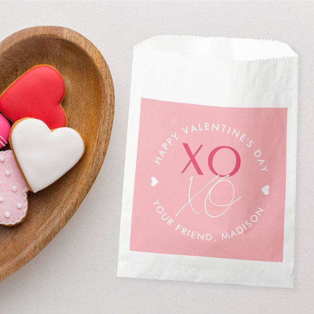 Moderner XOXO Personalisierter Valentinstag pink Geschenktütchen (Von Creator hochgeladen)