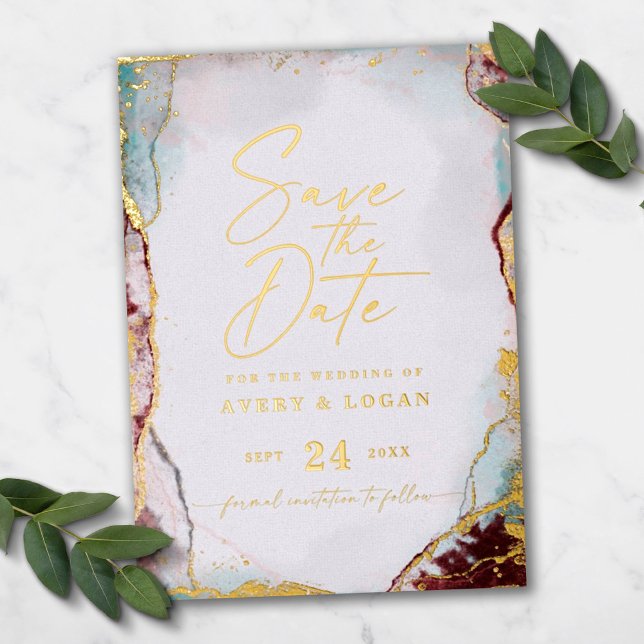 Modernes Abstraktes Weinrot Save the Date Real Gol Folieneinladung (Von Creator hochgeladen)