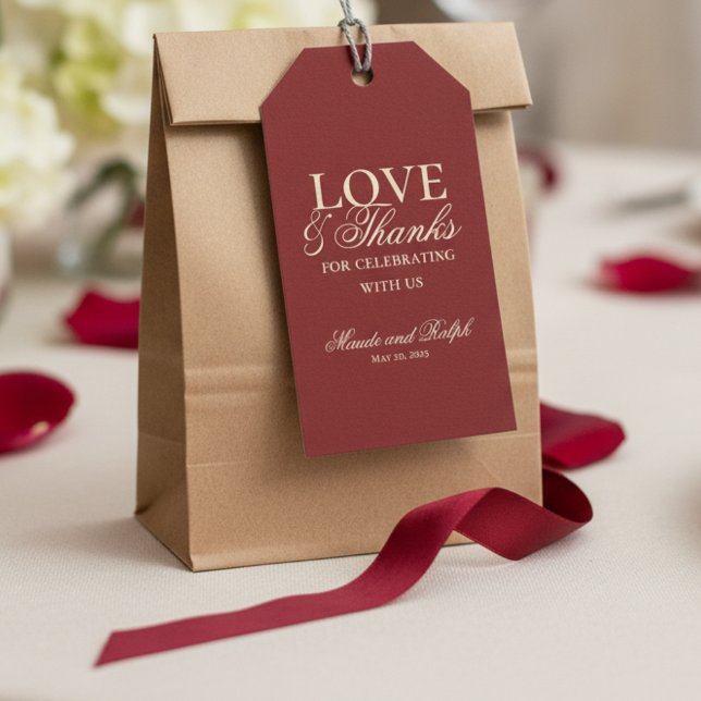 Modernes altes Geld kühne rote Liebe und Dank Hoch Geschenkanhänger (Send guests home with gratitude and style using this Old Money Bold Red Wedding Favor Tag!)