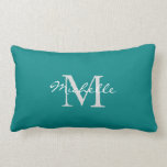 Modernes aquamarines farbiges persönliches lendenkissen<br><div class="desc">Moderne aquamarine farbige persönliche Monogramm- und Namentypographie Pillow.
Sie können den Text leicht ändern.</div>