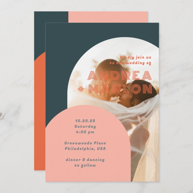 Modernes Arch Groovy Retro Wedding Foto Overlay Einladung (Vorne/Hinten)