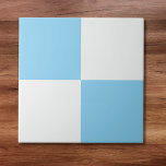 Modernes Baby Blue Checked Keramik Tile Fliese<br><div class="desc">Diese minimalistische Keramik Kachel weist ein modernes kariertes Muster in Babyblau und Weiß auf.</div>