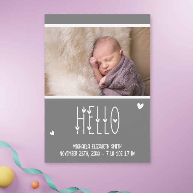 Modernes Baby Typografie Foto Birth Ankündigung (Hello photo baby announcement)