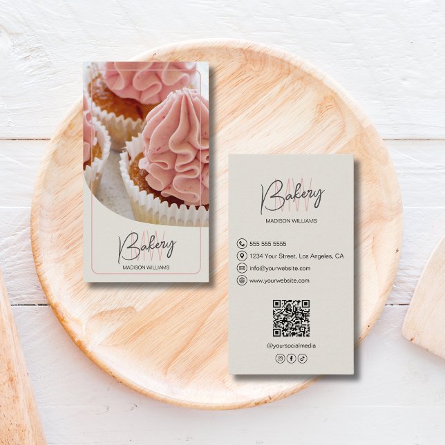 Modernes Bäckerei-Monogramm-Logo QR-Code Visitenkarte (Modern Bakery Monogram Logo QR Code Business Card)