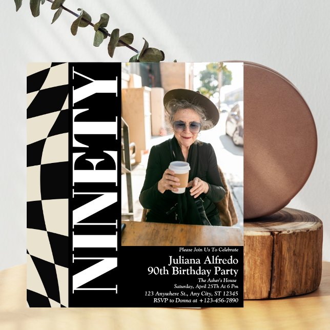 Modernes Black 90 Birthday Party Foto Einladung (Von Creator hochgeladen)