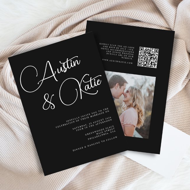 Modernes Black Contemporary Script Foto Wedding QR Einladung (Von Creator hochgeladen)