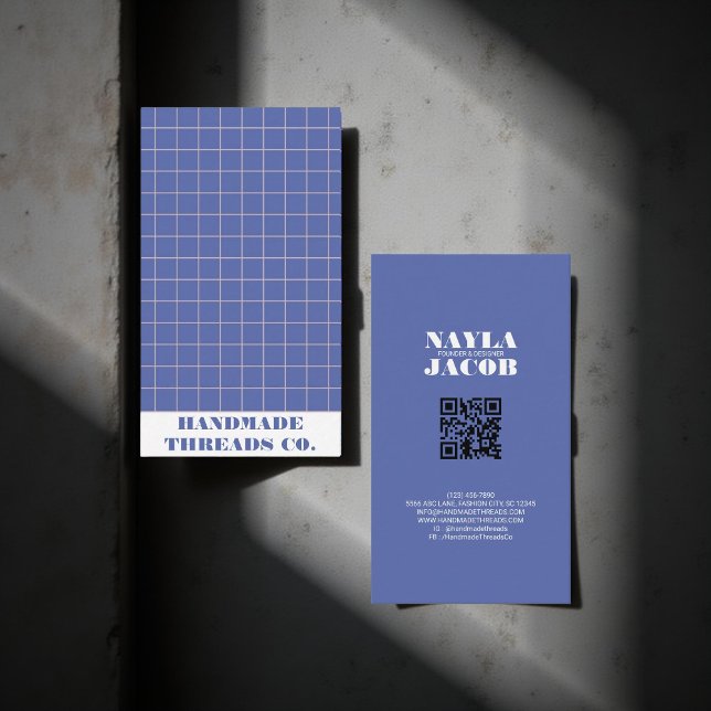 Modernes, blau-kariertes Muster QR-Code Visitenkarte (Von Creator hochgeladen)