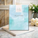Modernes, blaues Aquamarines Aquarellunternehmen Planer<br><div class="desc">Wasserfarben inspiriert in ruhigen Blau- und aquamarin-Tönen. Dieses einzigartige Design verbindet die Eleganz der Aquarellfarben mit einer modernen Touch und schafft so eine auffällige und berufliche Note. Personalisieren Sie sowohl vorne als auch hinten.</div>