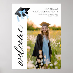 Modernes Blue Bow Coquette Graduation Cap Willkomm Poster