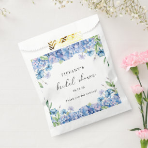 Modernes Blue Hydrangea Floral Brautparty Geschenktütchen