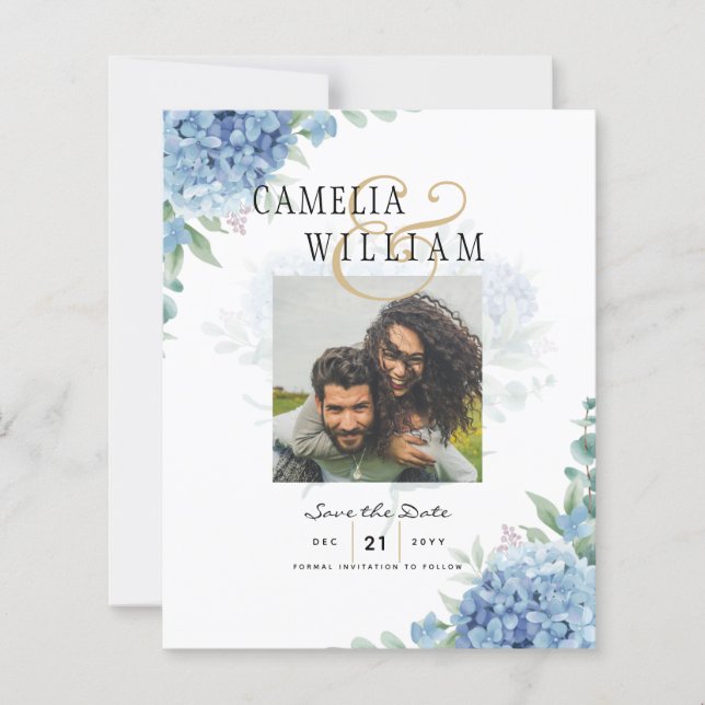 Modernes Blue Hydrangea Hochzeiteinladung QR Code (Vorderseite)