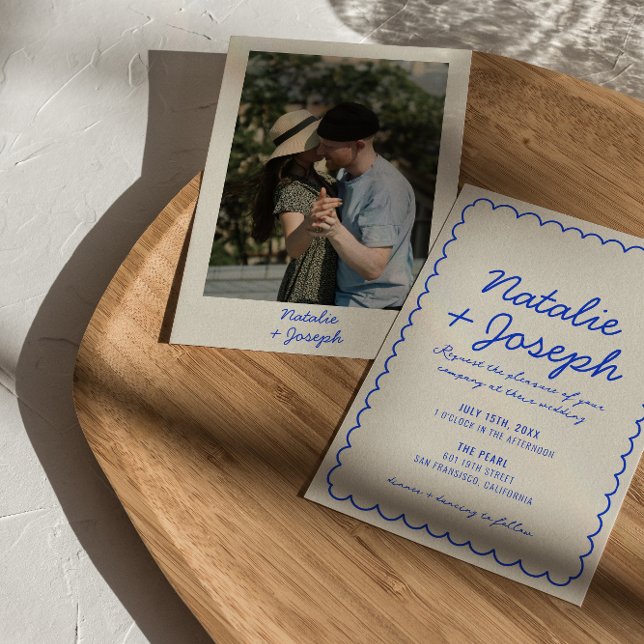 Modernes Blue Retro Fun Whimsical Foto Hochzeit Einladung (Von Creator hochgeladen)