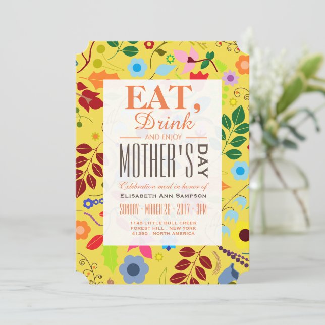 Modernes Boho Chic floral Mutter's Day Meal Einladung (Stehend Vorderseite)