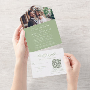 Modernes Boho Foto UAWG QR Code Sage Green Wedding All In One Einladung