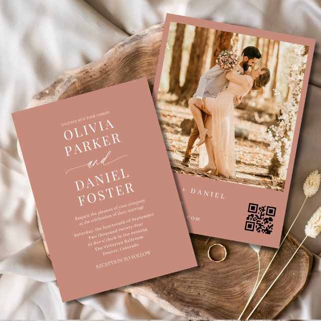 Modernes Boho Terracotta QR Code Foto Wedding Einladung (Von Creator hochgeladen)