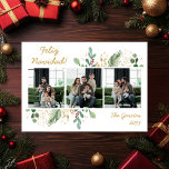 Modernes botanisches Foto Feliz Navidad Feiertagskarte<br><div class="desc">Diese schlichte botanische Foto- und Beerenurlaubskarte mit 3 Ihrer Lieblings-Fotos in der Mitte und die Worte "Feliz Navidad" in einem modernen Drehbuch-Schriftart in Gold über dem Foto und Ihrem Familiennamen und das Jahr in der gleichen Drehbuch-Schriftart in Gold unter dem Foto ist ideal für den Versand an Ihre Freunde und...</div>