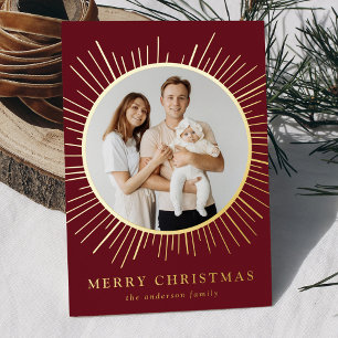 Modernes Burgund Sunburst Frohe Weihnachten 2 Foto Folien Feiertagskarte